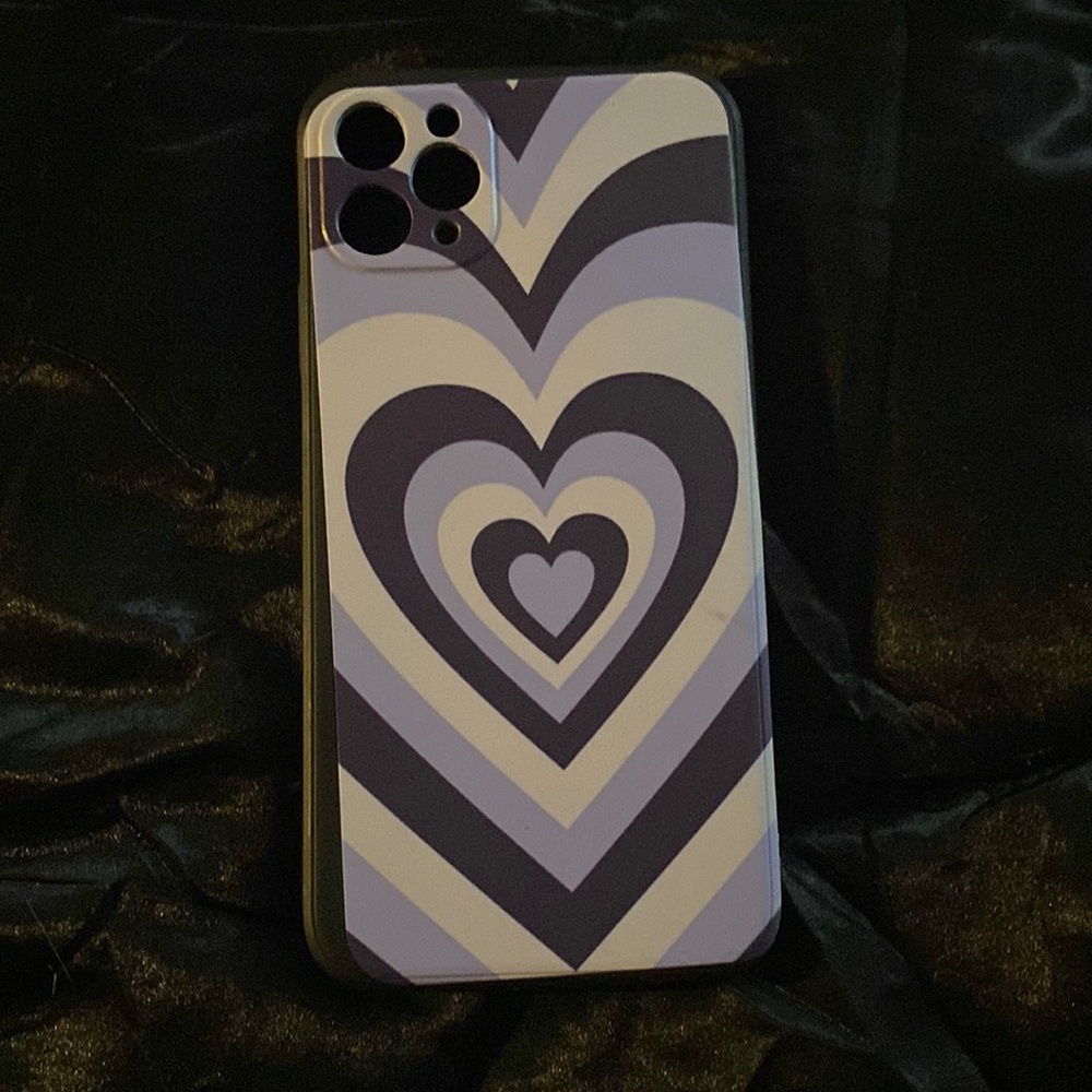 13 hearts case iPhone